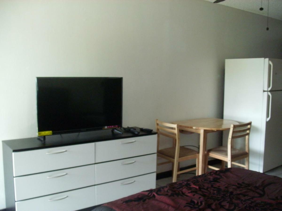 Apartmán Newly Furnished Large Clean Quiet Private Unit Fort Lauderdale Exteriér fotografie